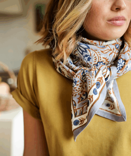 Foulard bleu