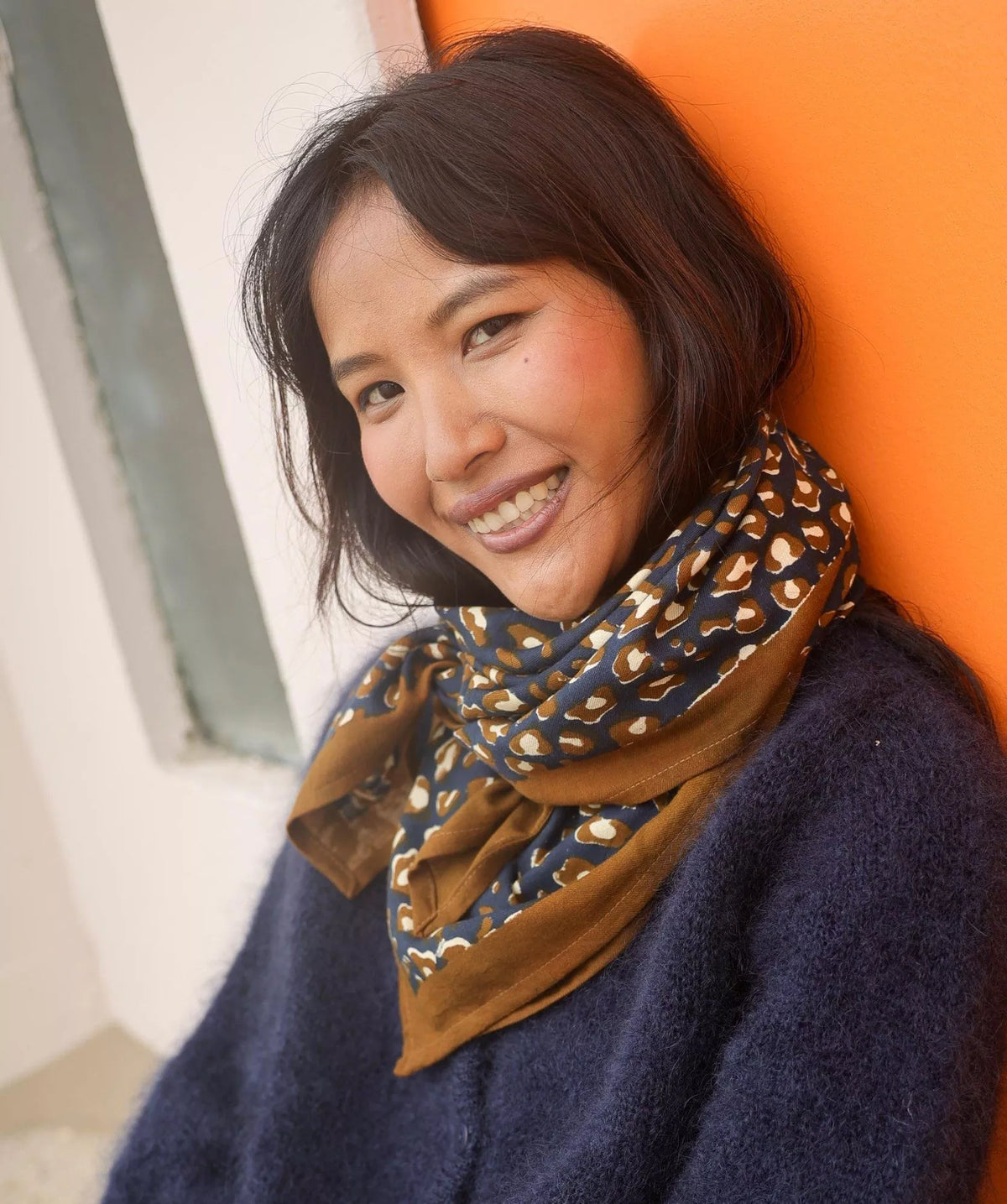 Foulard léopard marine