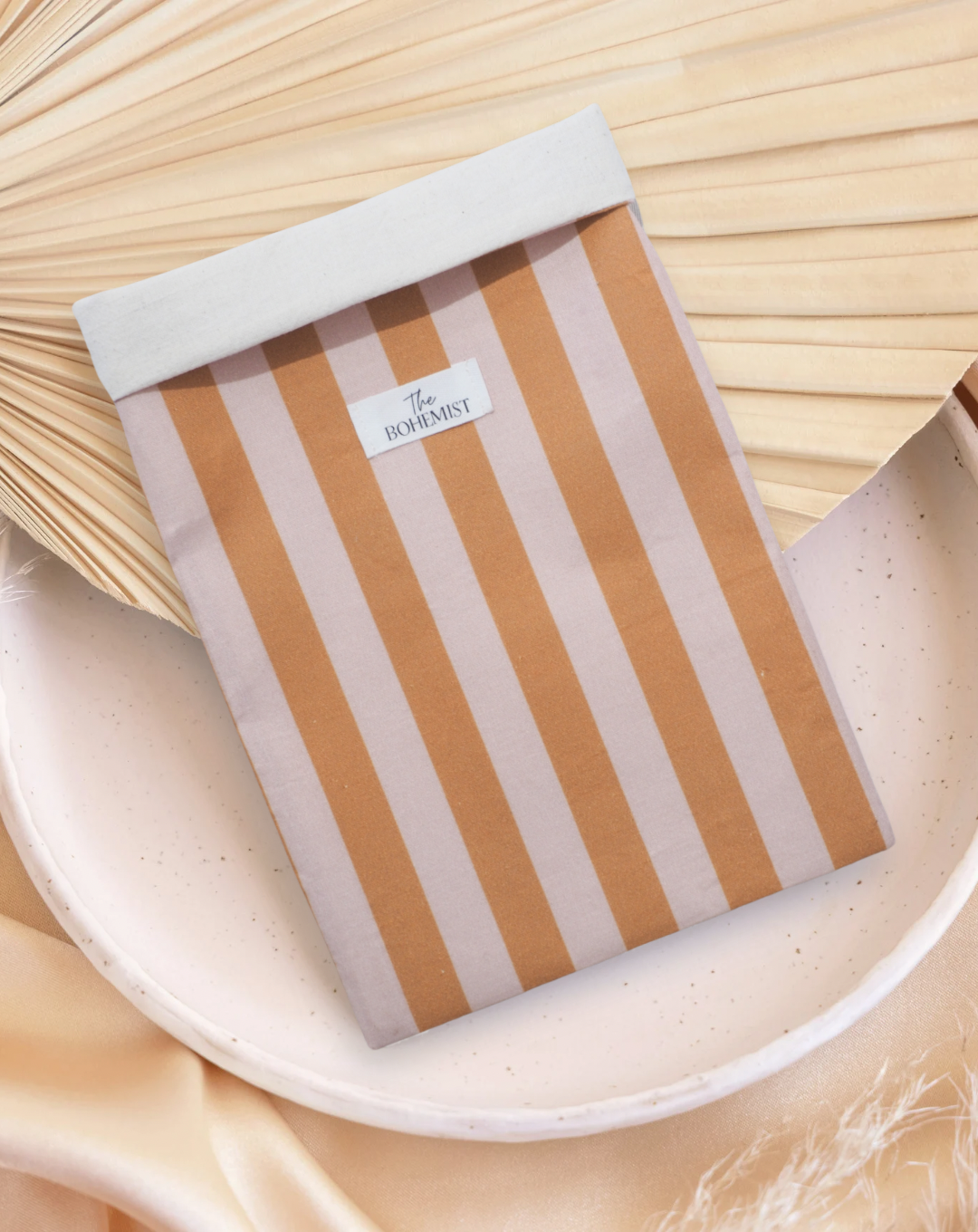 Pochette à livre broché • Dana