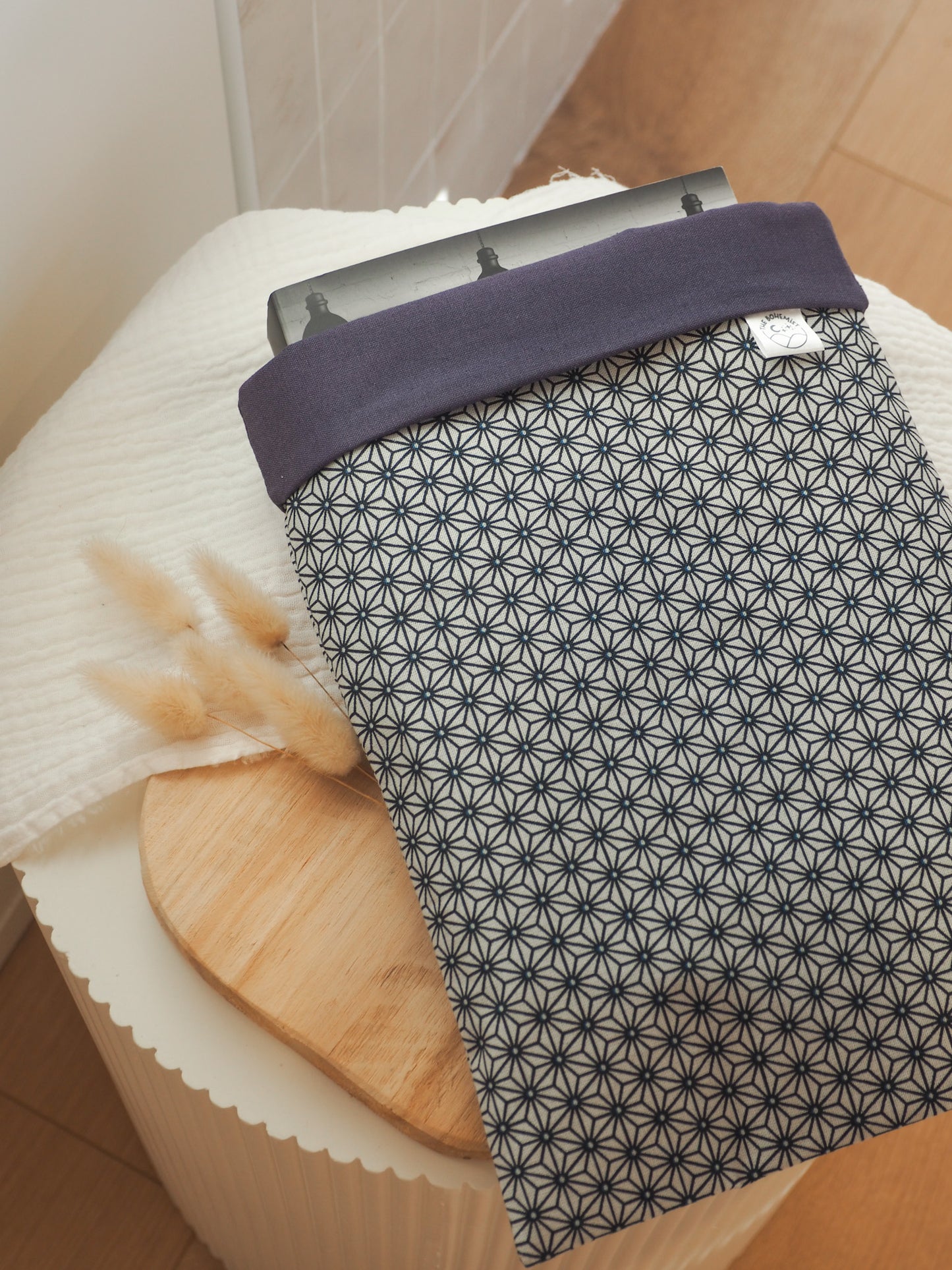 Pochette à livre grand format • Motif bleu marine