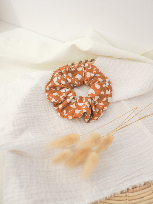 Chouchou camel motifs blancs