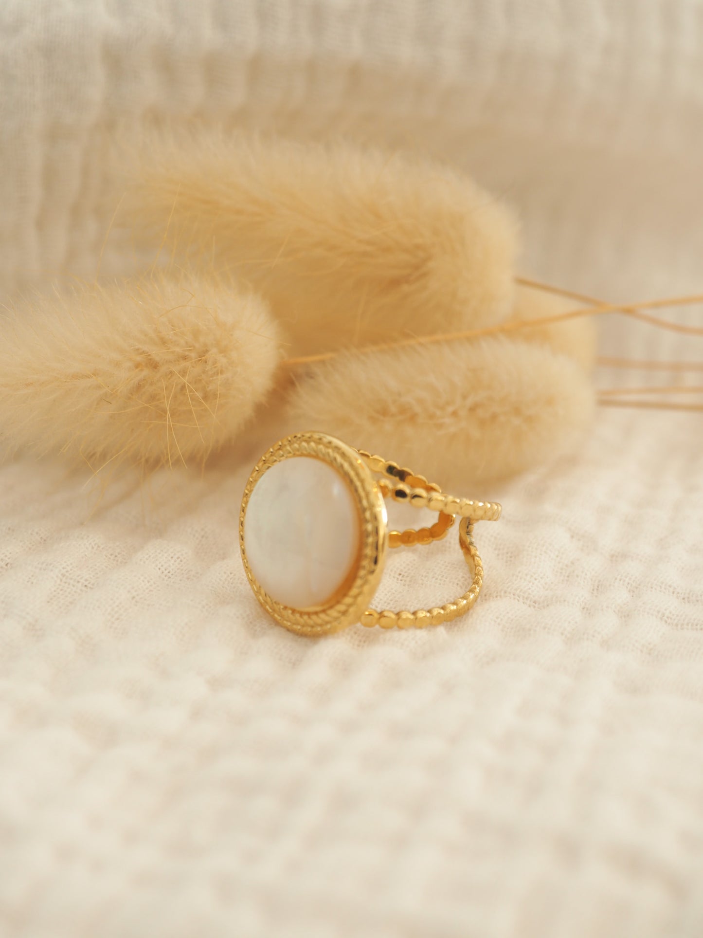 Bague pierre blanche ronde