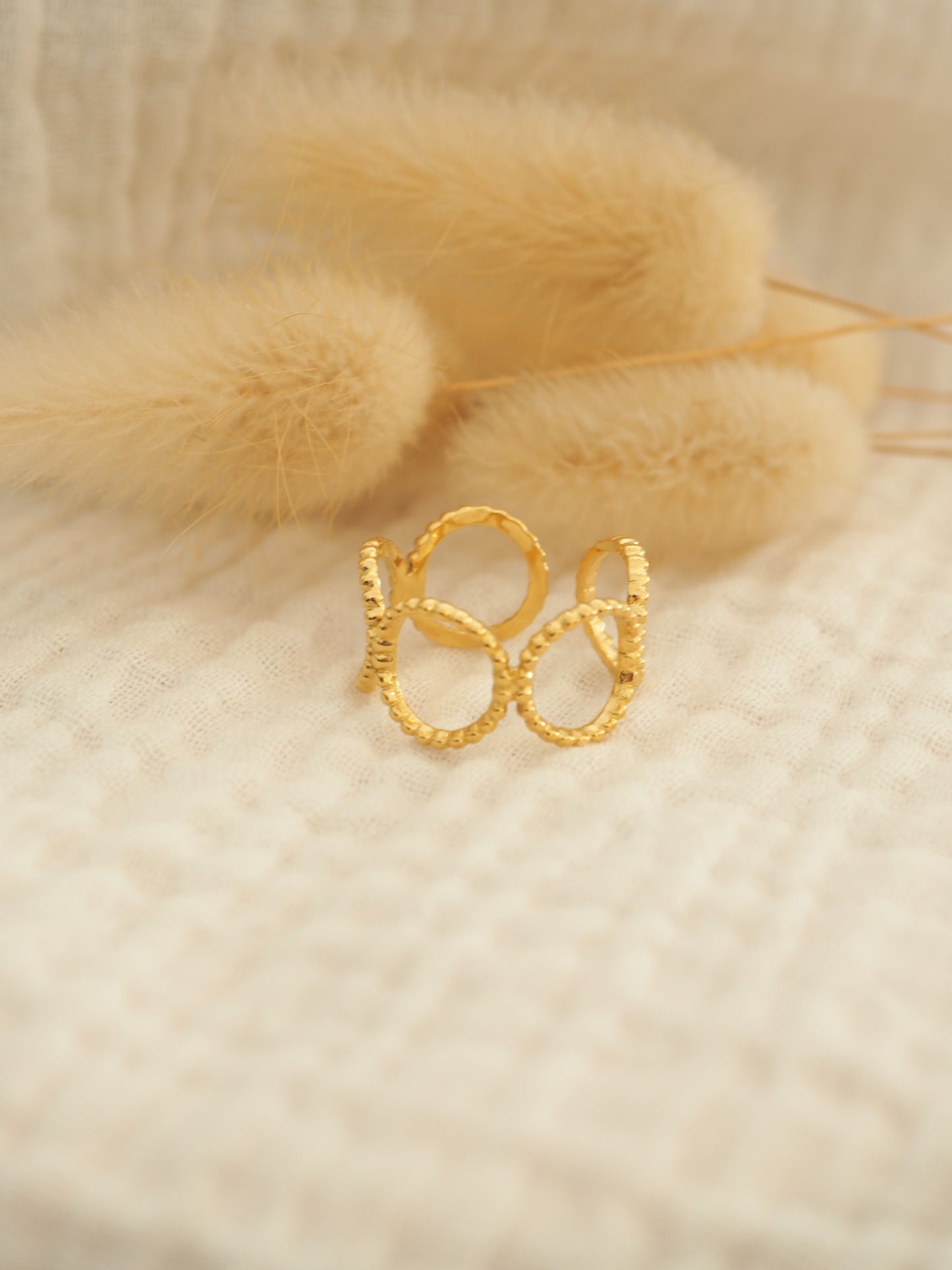 Bague ronds ajourés