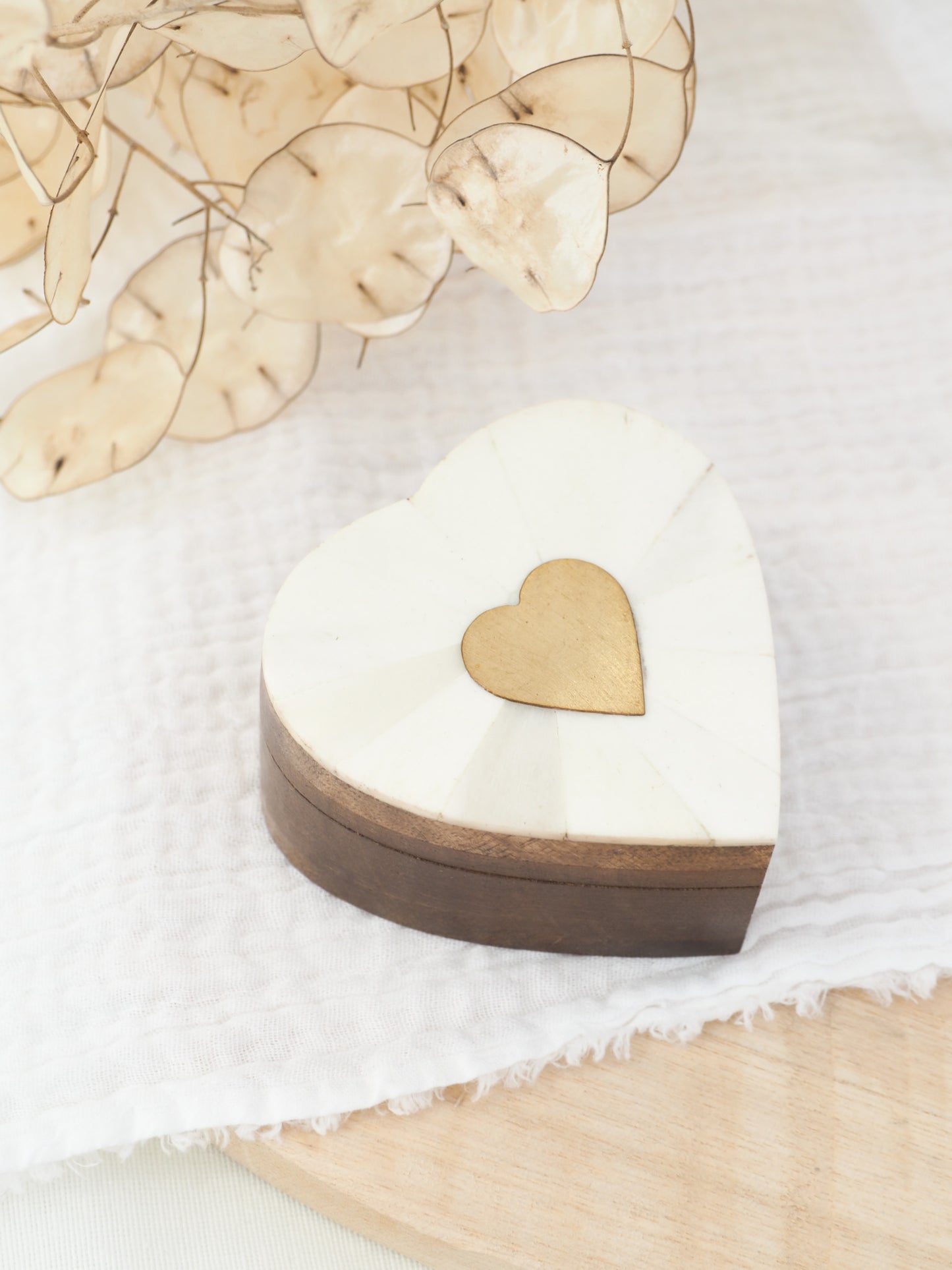 Boite coeur blanc et doré