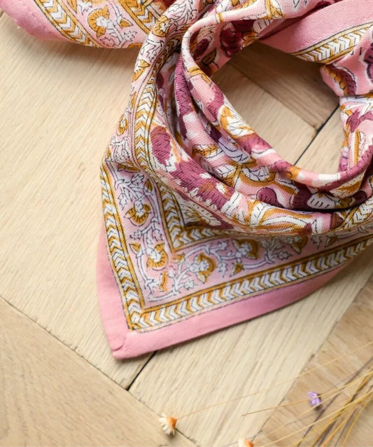 Bandana rose