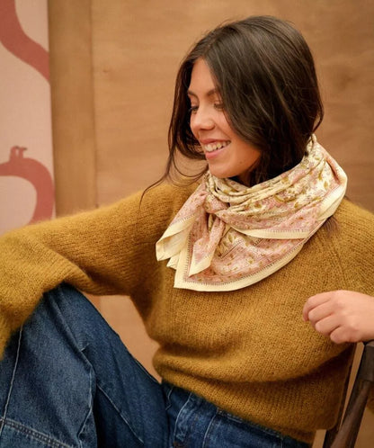 Foulard jaune pale