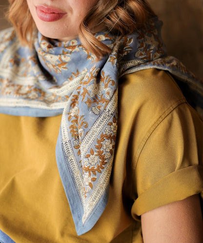 Foulard bleu