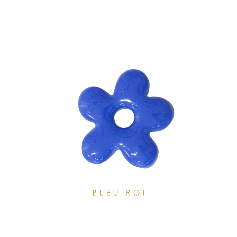 Interchangeable • Lilou