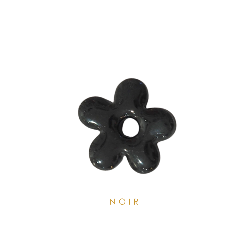 Interchangeable • Lilou