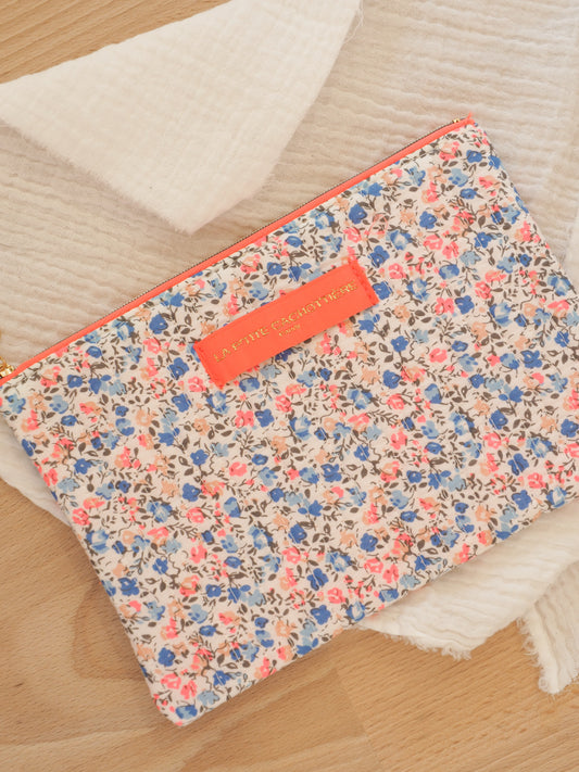 Pochette plate bleue et rose
