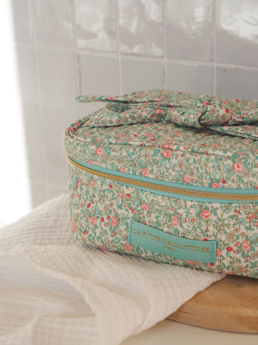 Vanity vert d'eau à fleurs