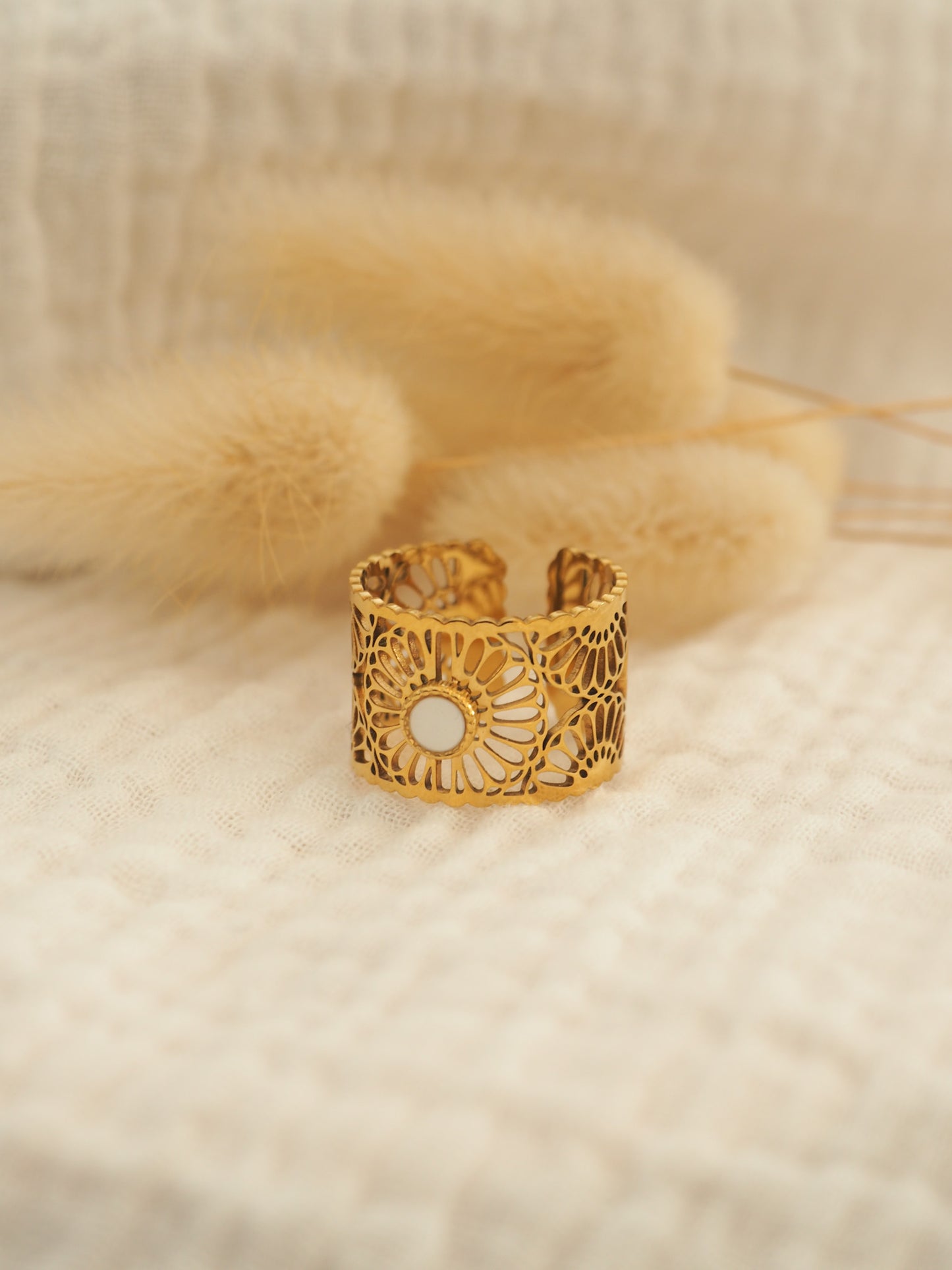 Bague large petite pierre